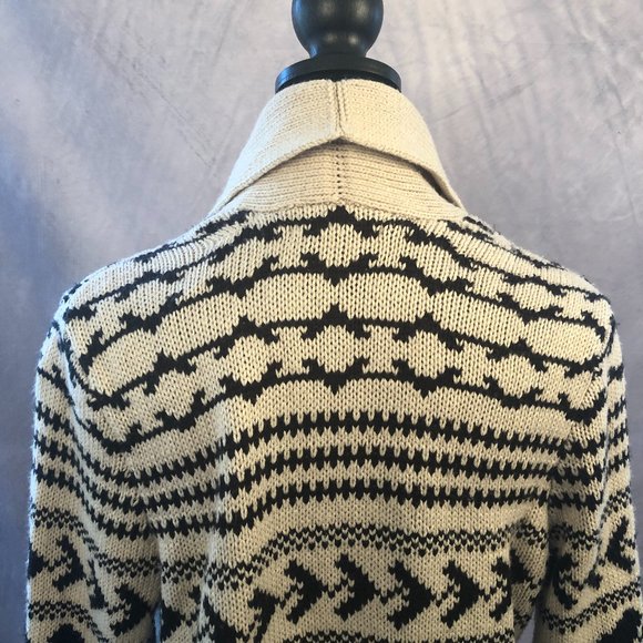 Schaffer Rose Print Cardigan - Super Warm! - Picture 4 of 6